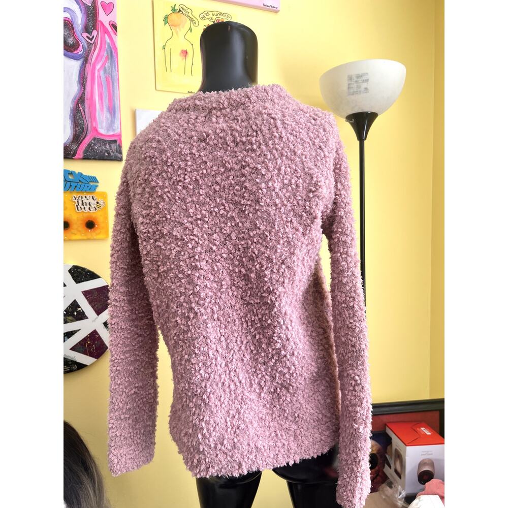 Textured High-Low Sweater - Picture 2 of 4